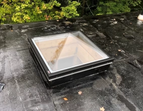 Thermoformed Acrylic Pyramid Skylight with Frost Free Curb Frame