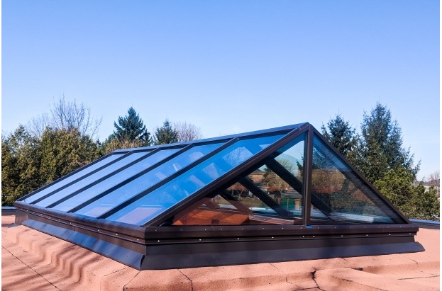 Pyramid Continuous Architectural Structural Glass Flat Roof Skylight with Gable End